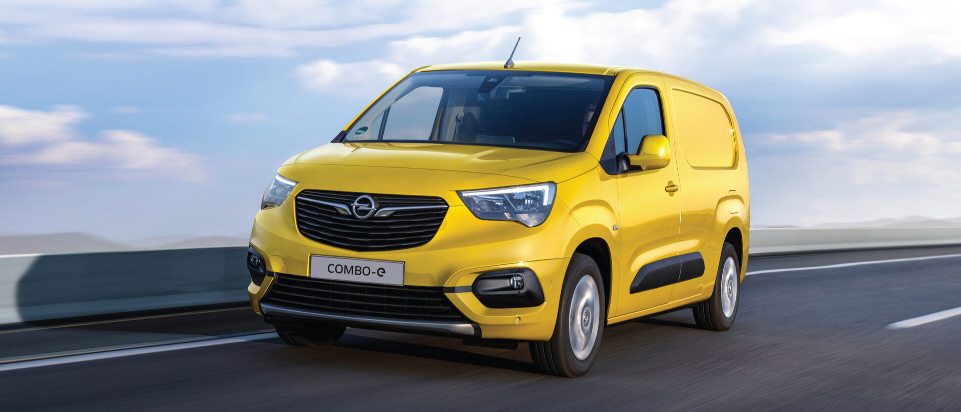 Opel Combo-e: Exterior.
